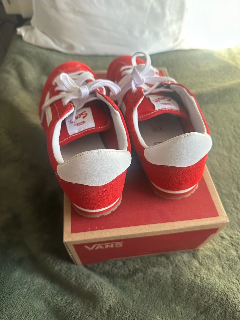 Vans Women's Red and White Low-Top Sneakers